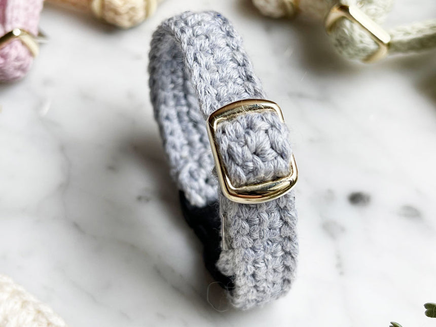 ブルーベリー首輪クローズアップ