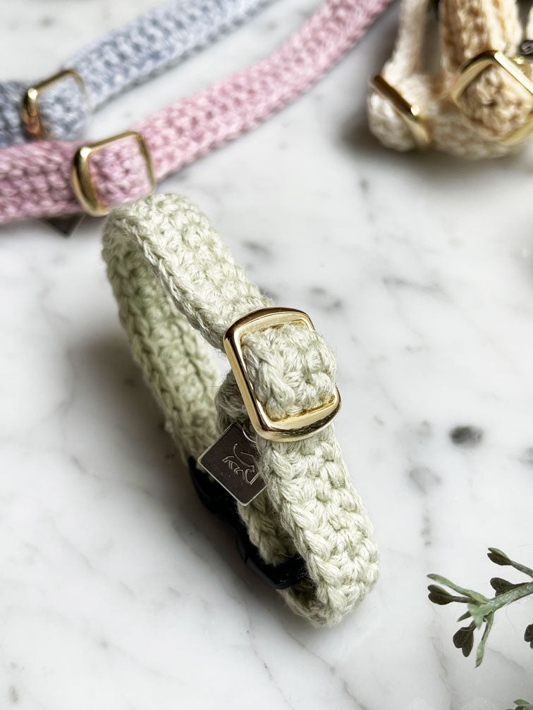 メロン首輪縦写真