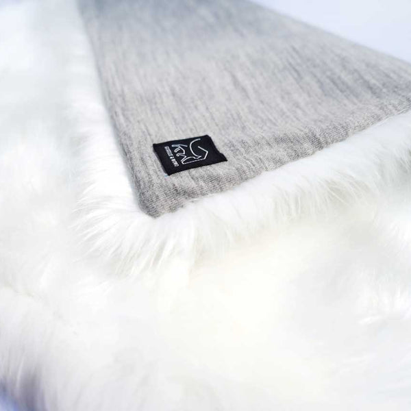 fur.white.1293.